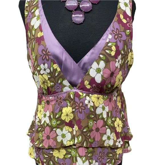 Old Navy Floral Tiered Blouse - Picture 2 of 6